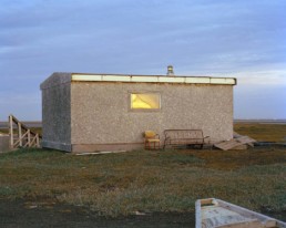 Cabane en Alaska l'été Eirik Johnson