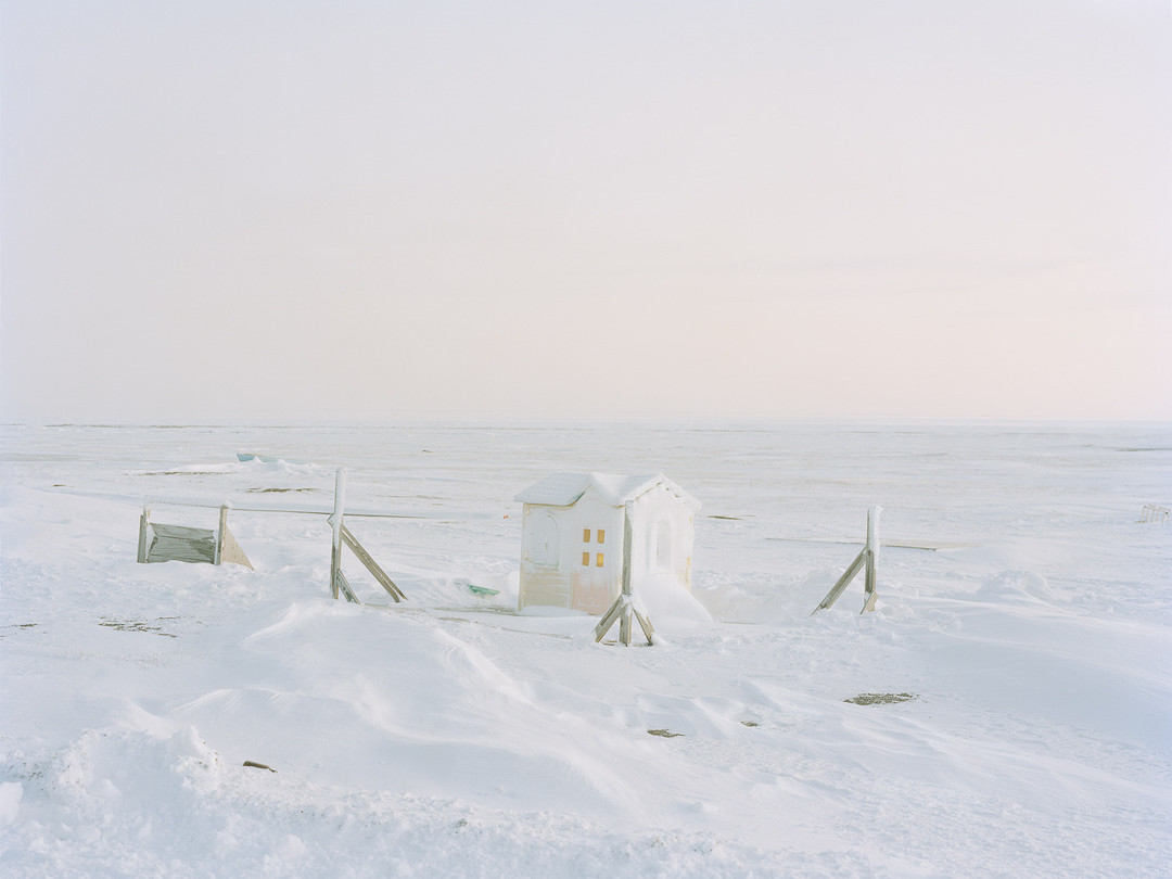 Cabane en Alaska l'hiver Eirik Johnson