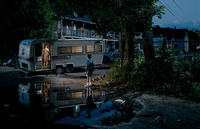 L'envers du décor du rêve américain par le photographe Gregory Crewdson