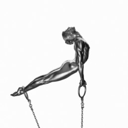 Silver : des femmes nues en statues métalliques par le photographe Guido Argentini