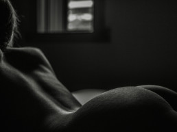 Les nus en noir et blanc du photographe Sanghyeok Bang