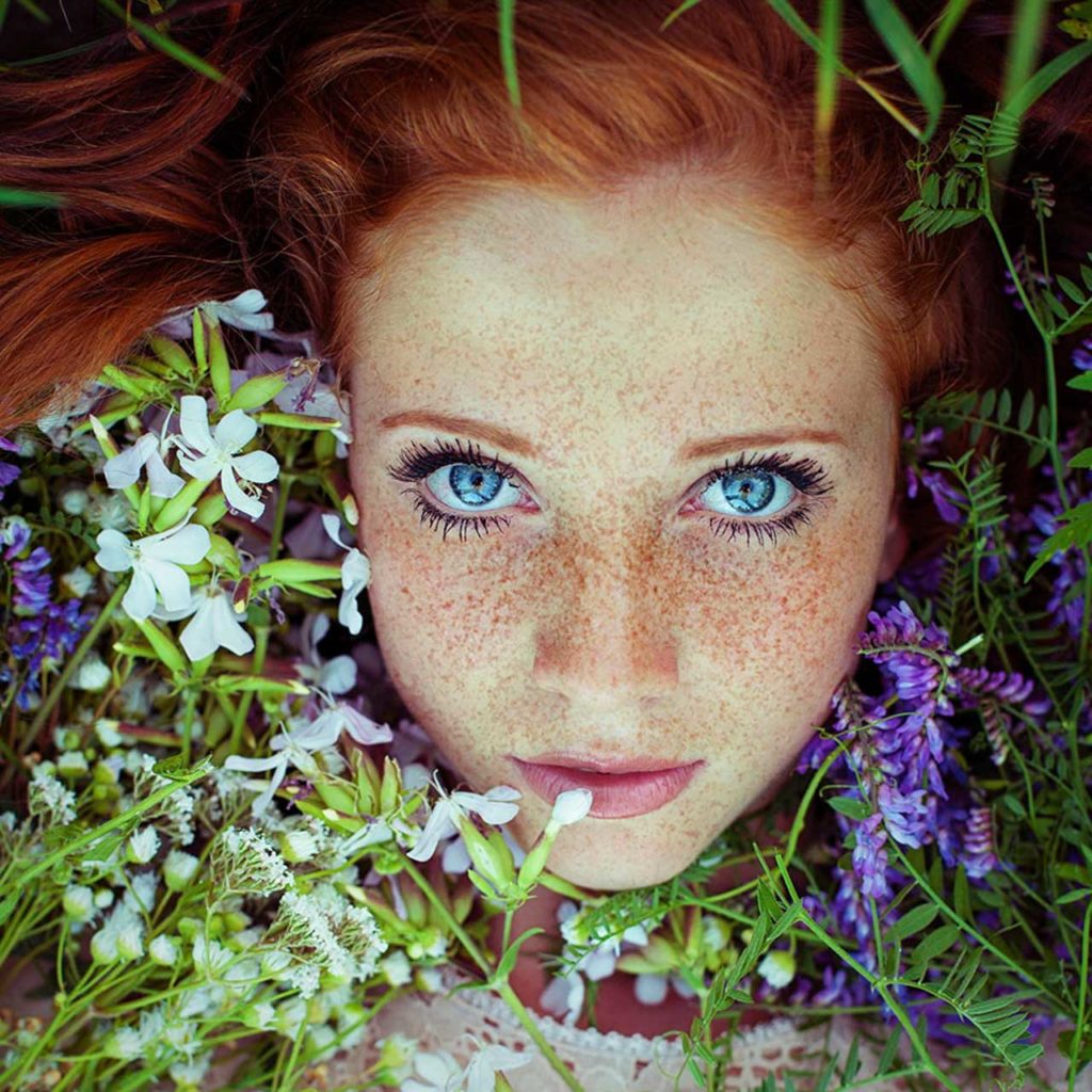 Portrait femme rousse par Maja Topcagic