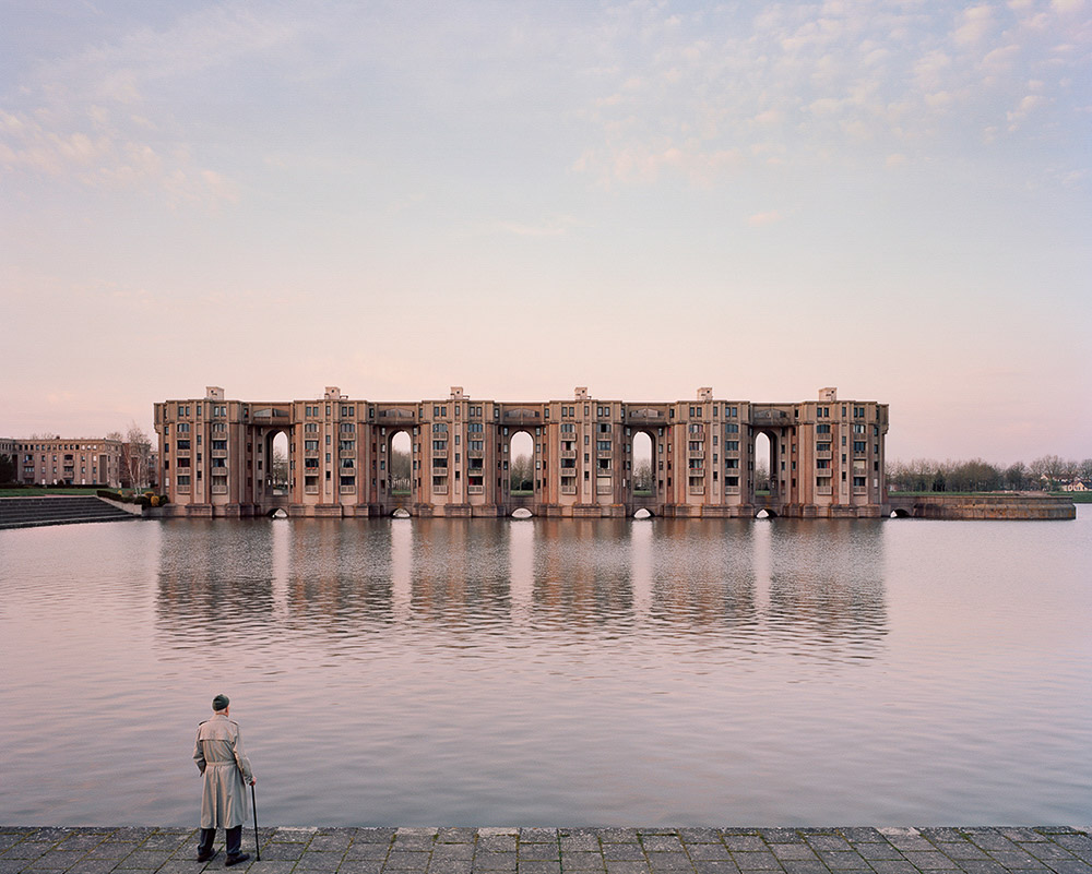 Jacques, 82 ans, Le Viaduc et les Arcades du Lac, Montigny-le-Bretonneux (2015) © Laurent Kronental