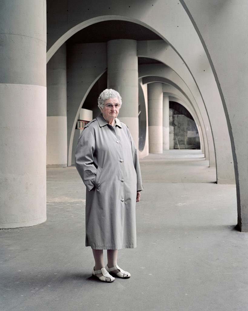 Denise, 81 ans, Cité Spinoza, Ivry-sur-Seine (2015) © Laurent Kronental