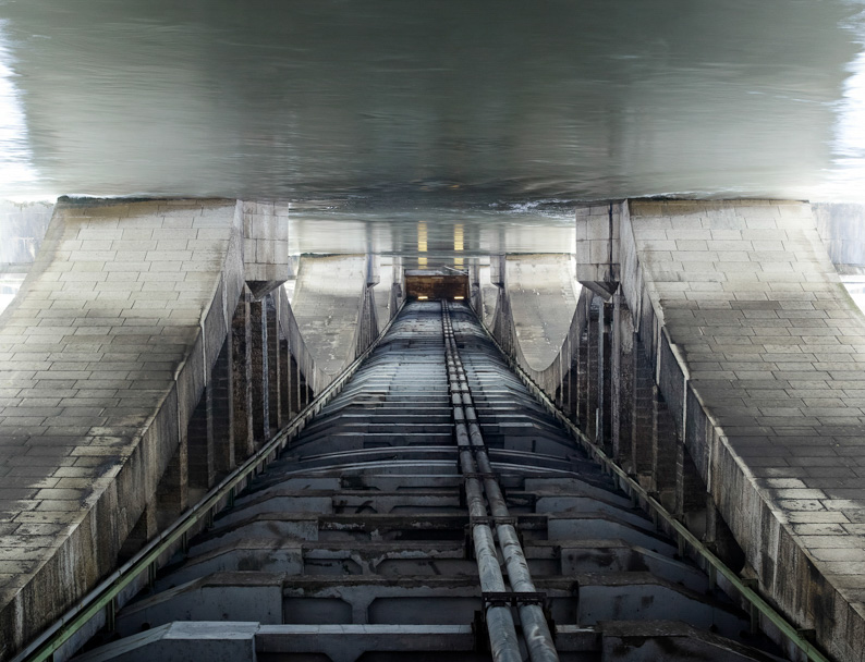 © Floriane de Lassée, Ciels de Seine (Pont Wislon, Lyon)