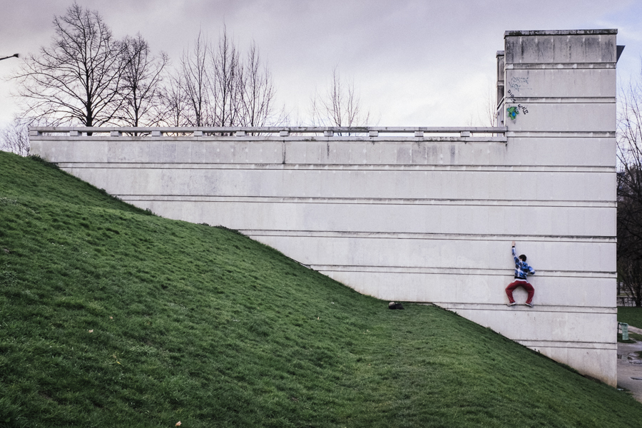 Sylvain Biard - Les dominants - collectif Fragment - Brussels Street Photography Festival - Grainedephotographe.com 