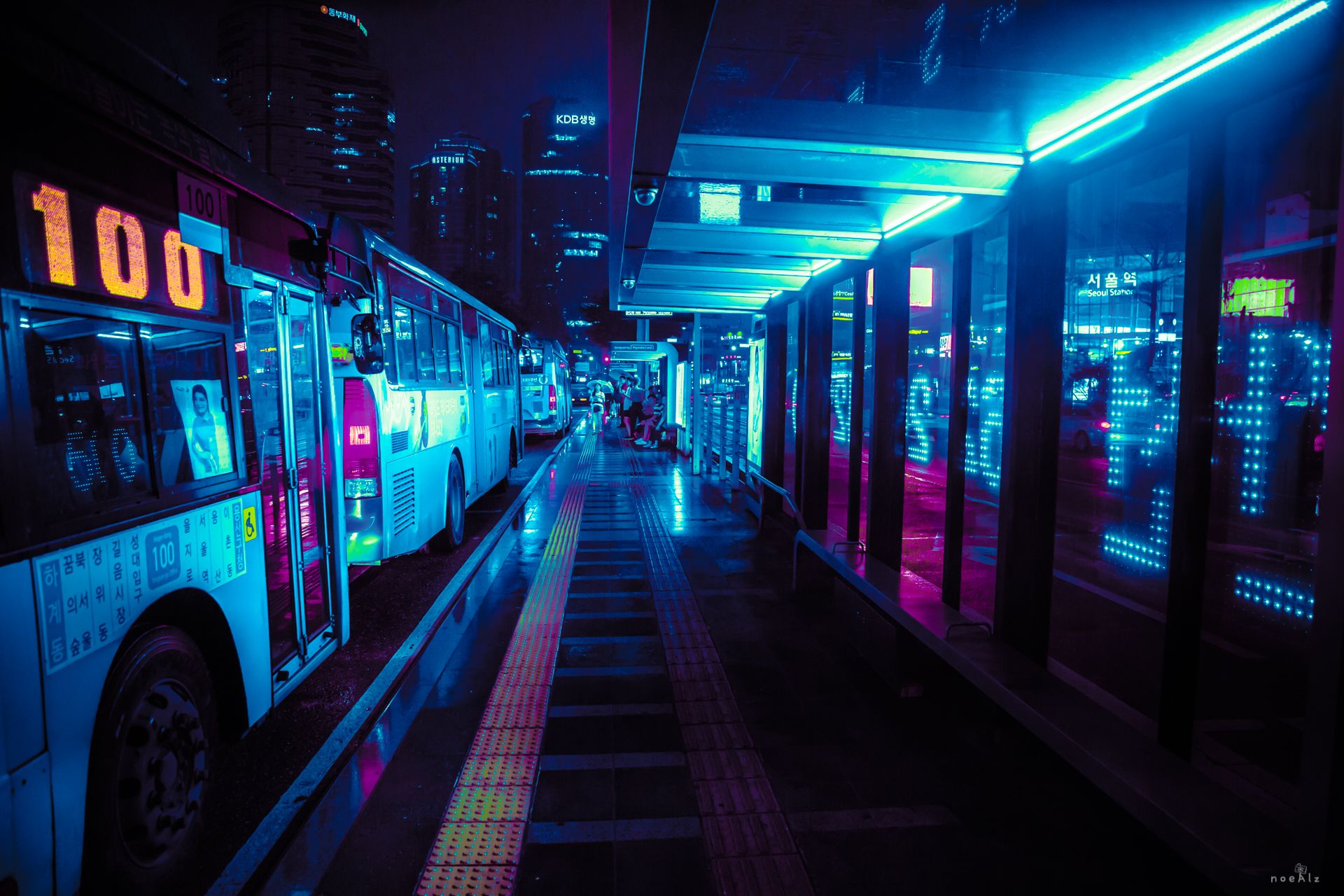 Cyberpunk, Seoul, Séoul, Corée, Corée du Sud, Ville, Cityscape, Photo de nuit, rue, street, night, neons, Néons, light, lumières, Asie, Hong-Kong, Tokyo, futuriste, urbain, photo, photographe, street photography, moderne, hyper moderne, sombre, contraste, obscur,