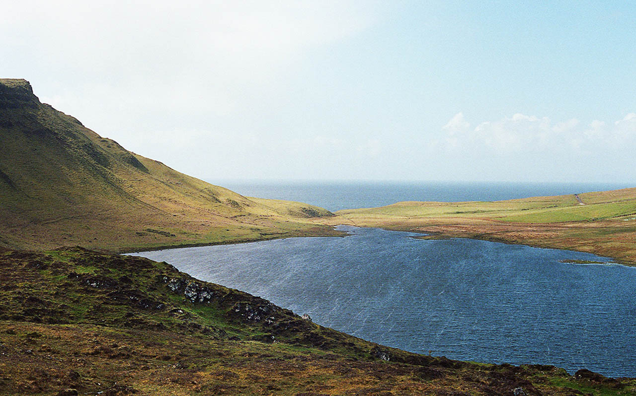 "Scotland", une série photo retraçant les paysages écossais par la photographe Agathe Monnot
