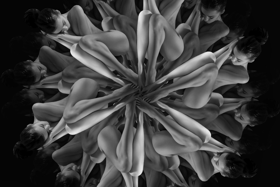 BUDDING © Emel Karakozak