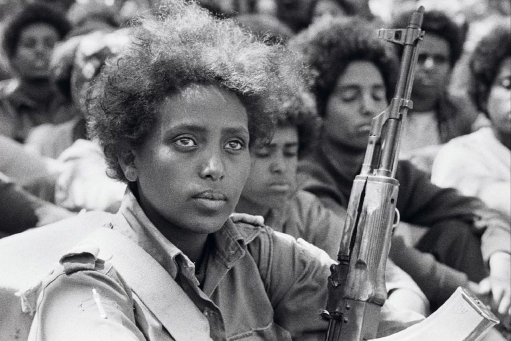 Combattante du Front de libération de l’Érythrée, photo de Patrick Chauvel