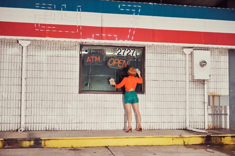 auto-portraits Kourtney Roy