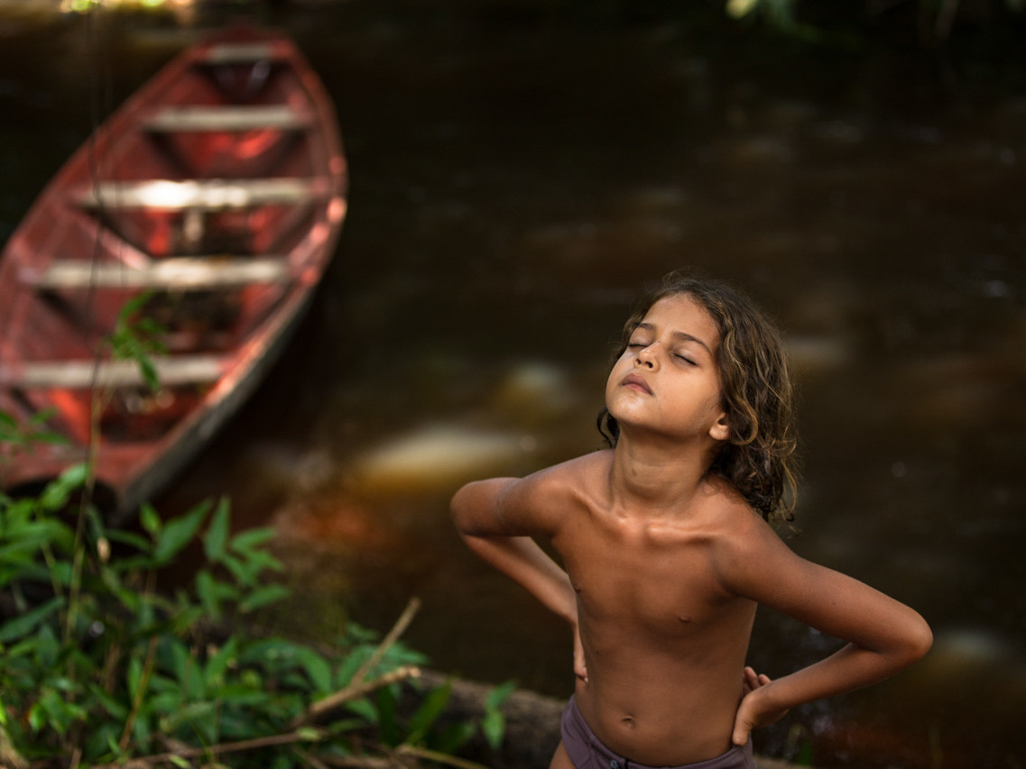 portrait enfant Brésil dans la nature photographe Samuel Macedo