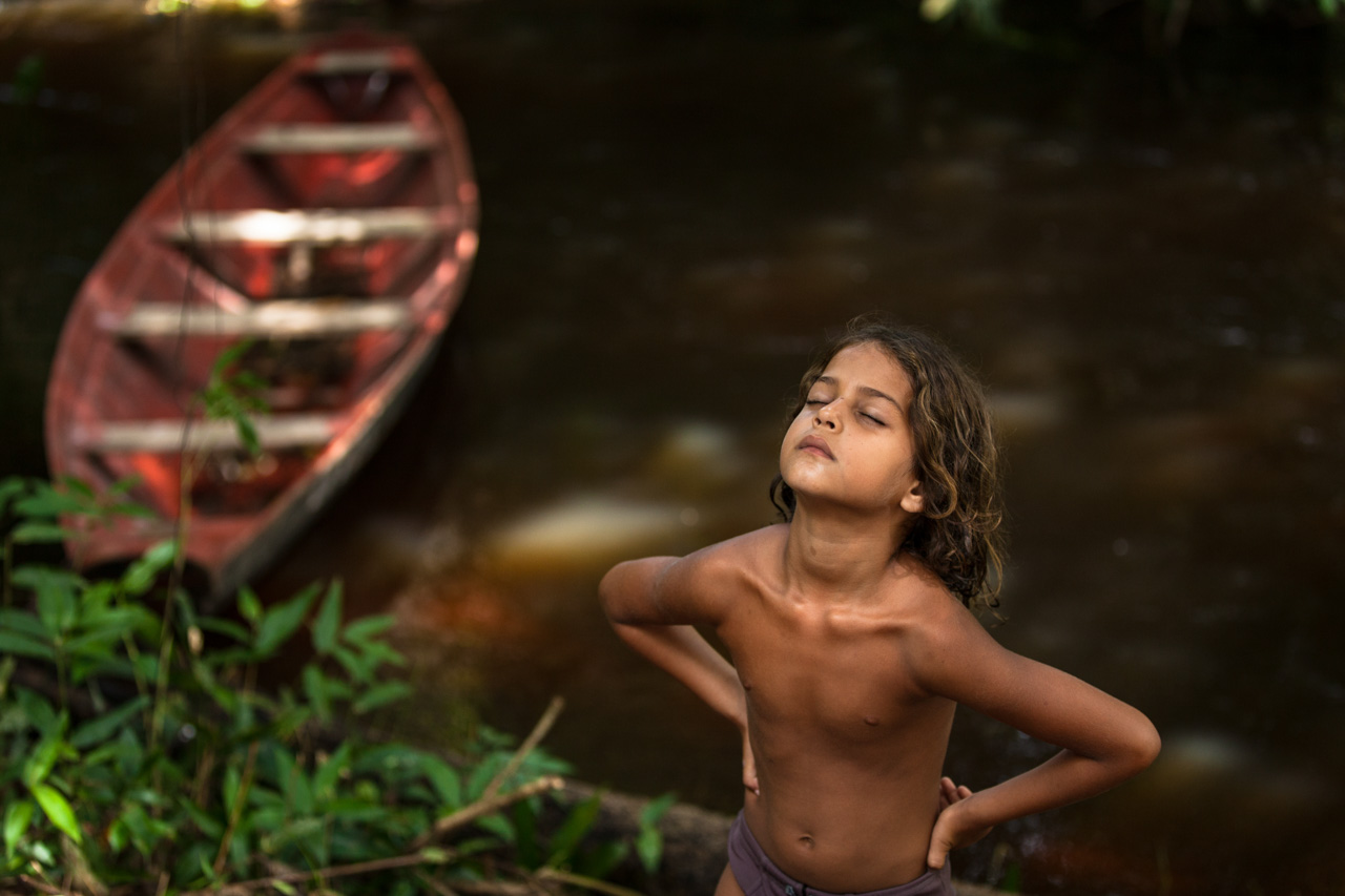 portrait enfant Brésil dans la nature photographe Samuel Macedo