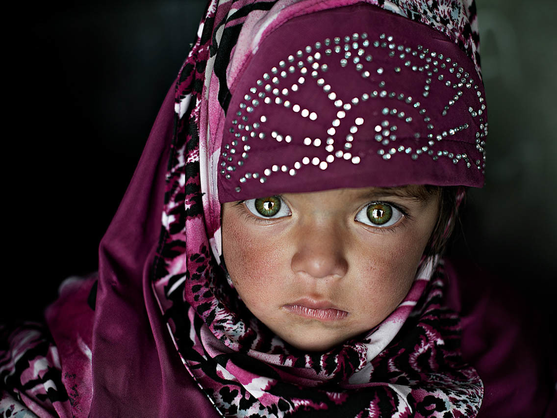 Zanskar, India © Nicola Ducati portait d'une jeune fille aux yeux verts
