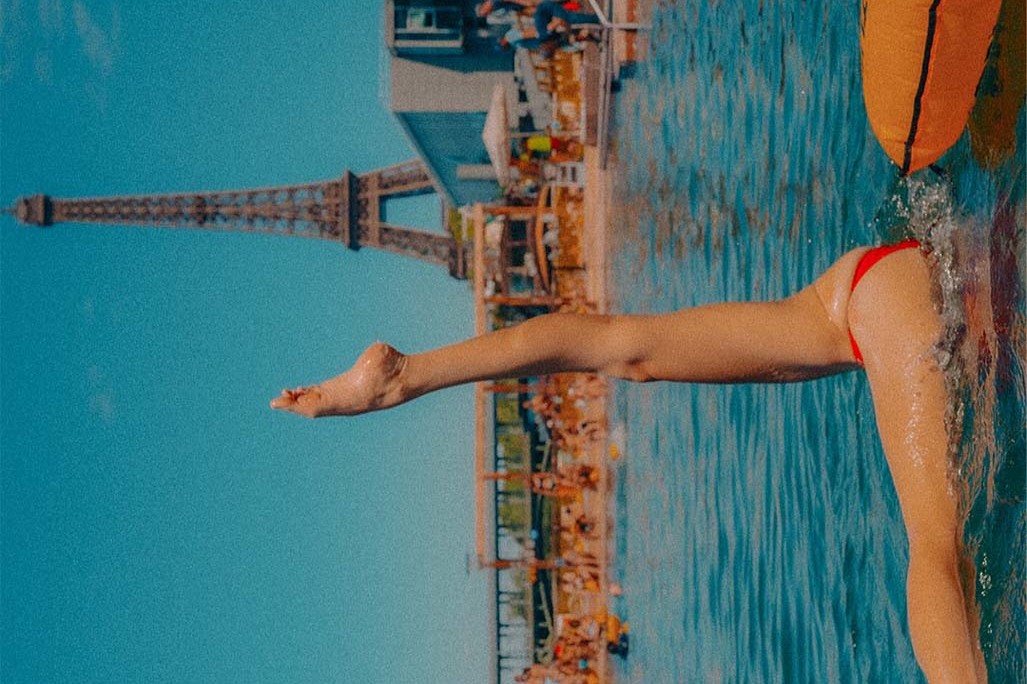 photographie de Odieux Boby baignade dans la seine