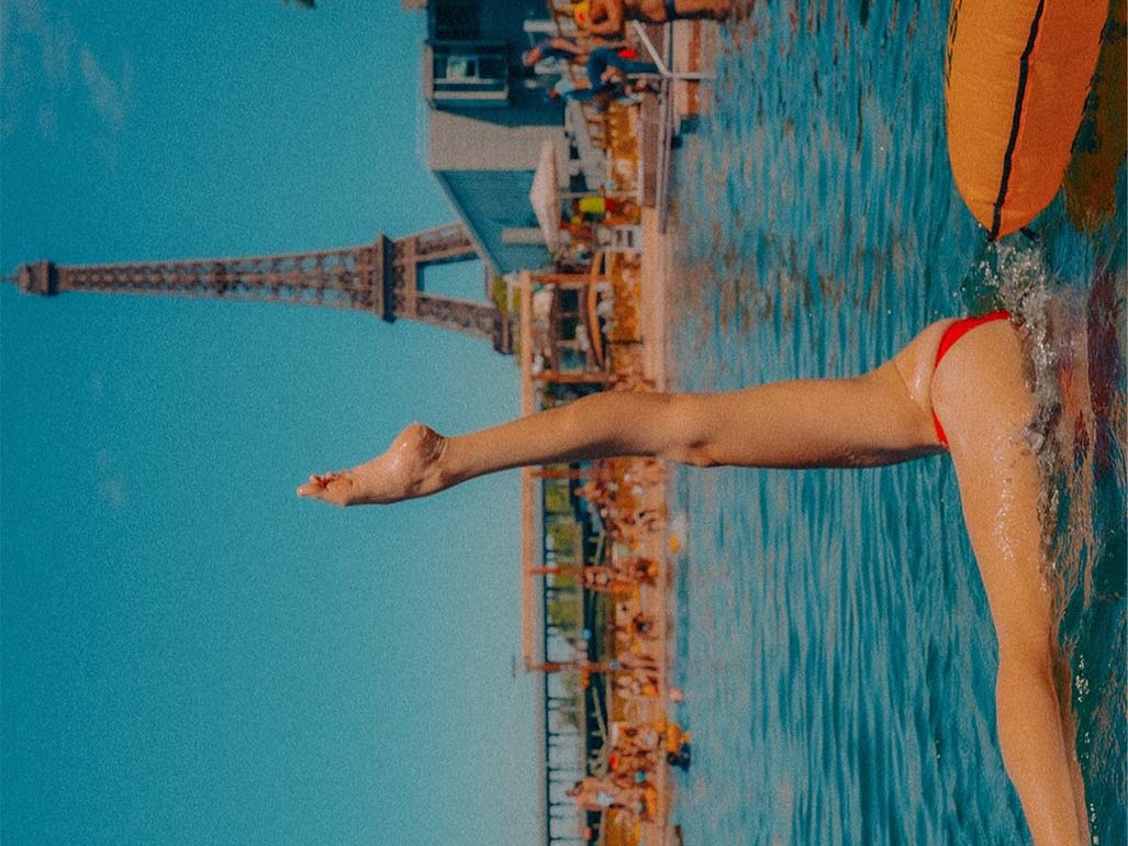 photographie de Odieux Boby baignade dans la seine