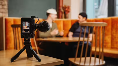 appareil photo Canon EOS R50 V à découvrir au Salon de la Photo 2025